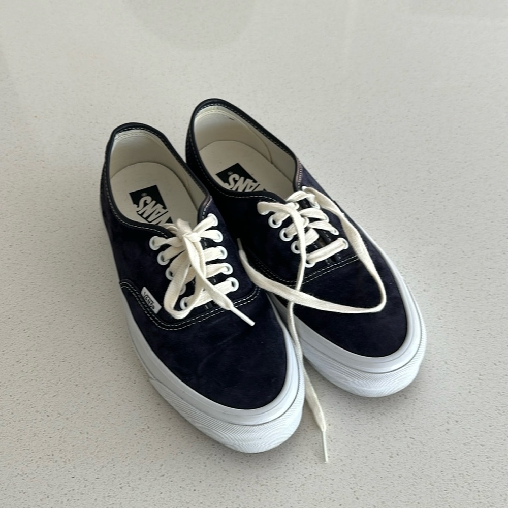 Vans Premium Authentic Reissue Blue Suede in Size 9